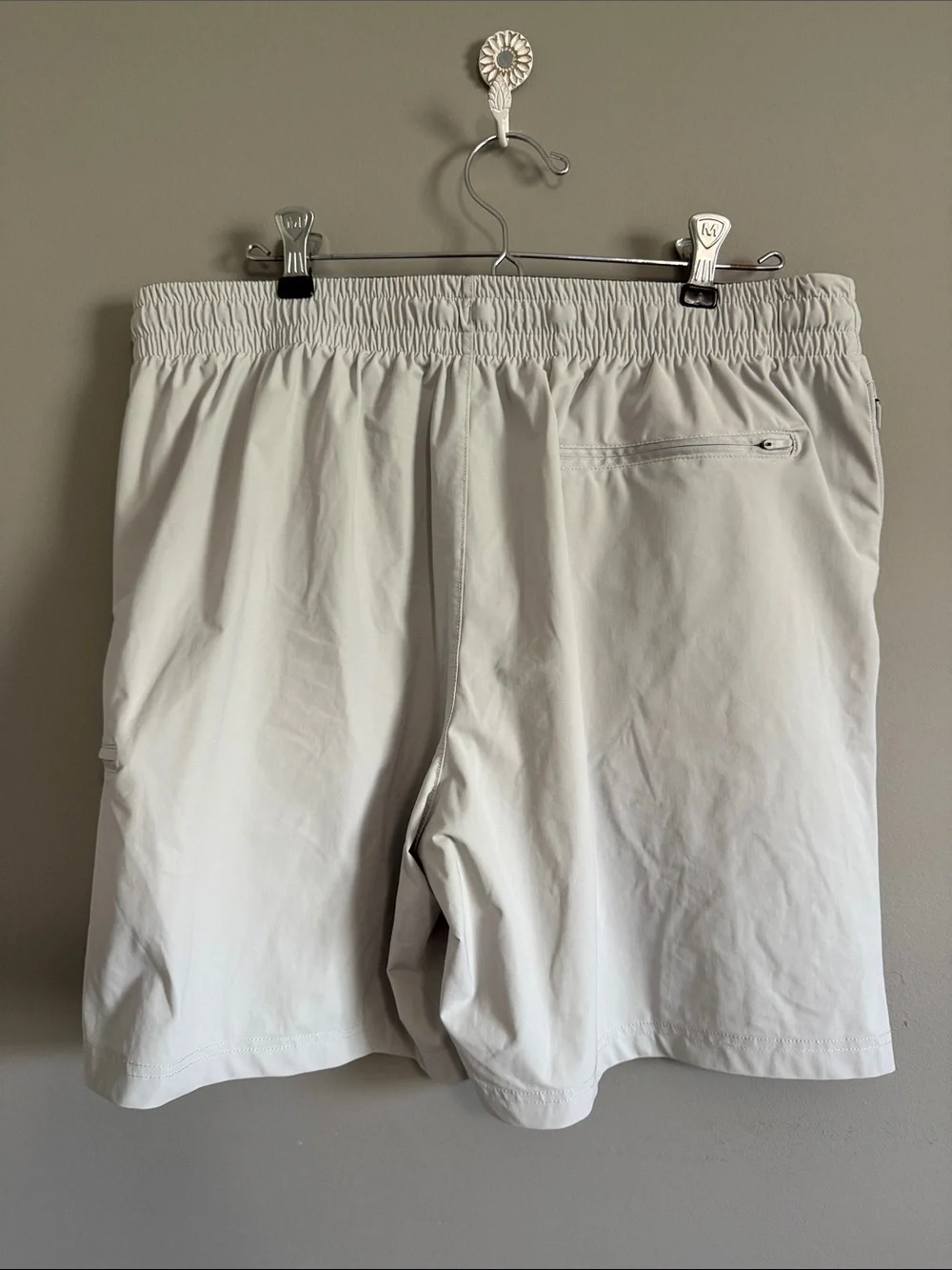 Outdoor Voices - Men's Light Cream Athletic Hybrid Shorts - Large